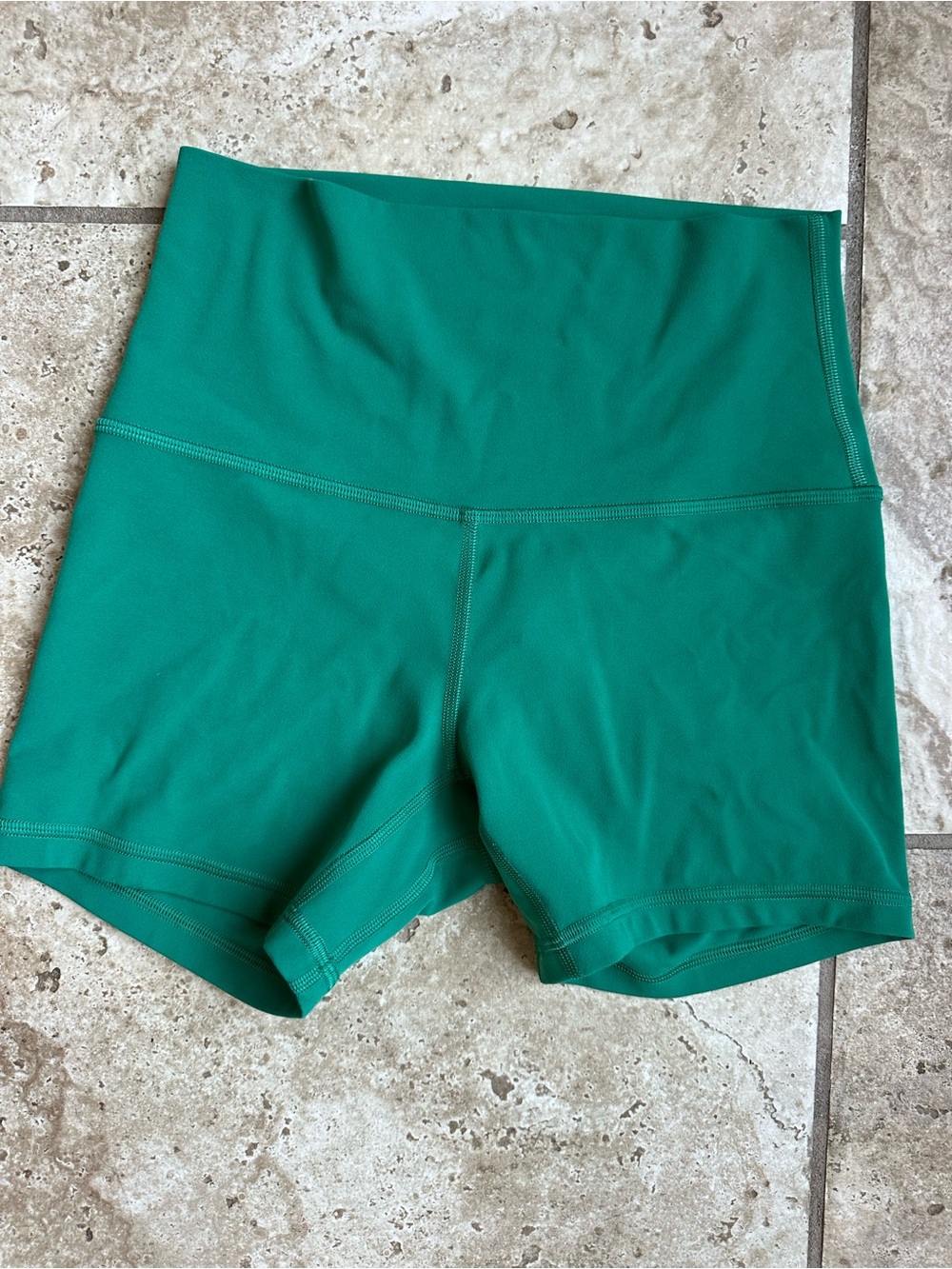 lululemon athletica High-Waist Active Shorts in Green